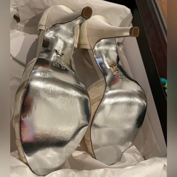 Nina Ankle Strap Ivory Sandal - great for wedding! - Picture 4 of 4